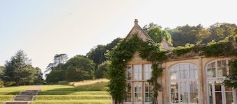 Dumbleton Hall