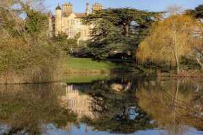 Property grounds - Dumbleton Hall Hotel (Evesham)