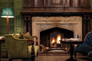 Lounge - Dumbleton Hall Hotel (Evesham)