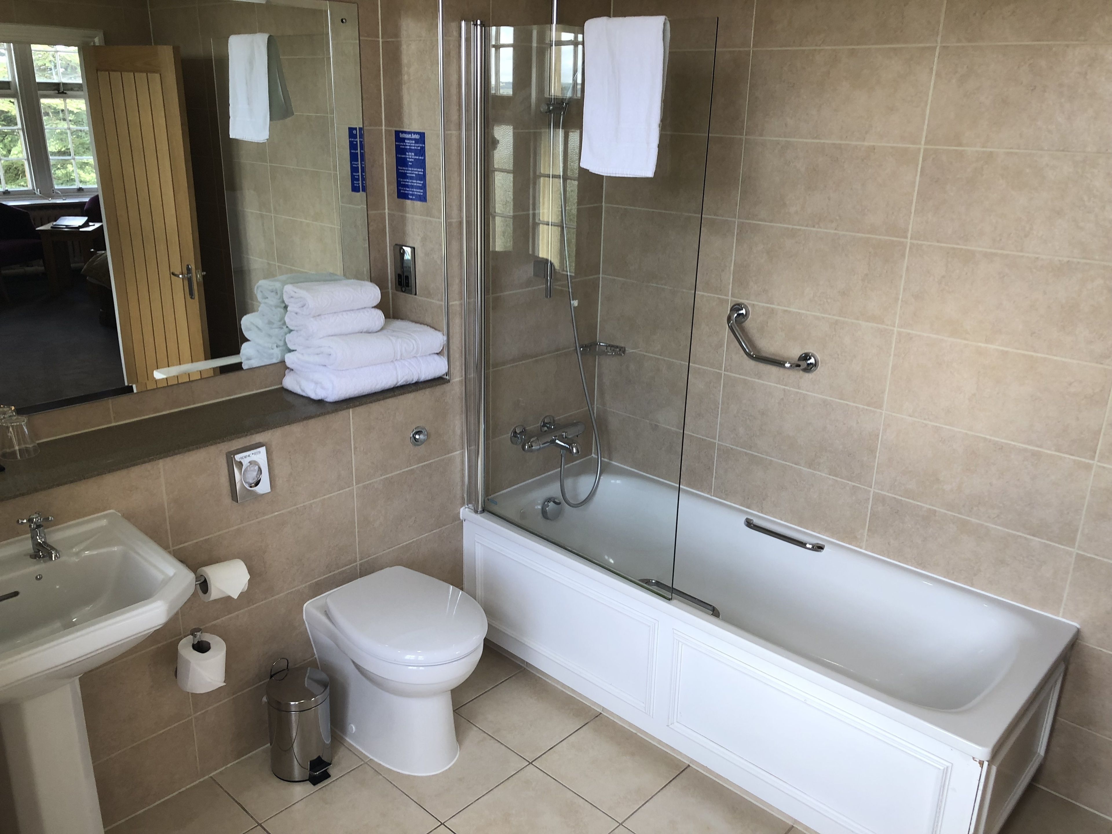 superior quadruple room, multiple beds | bathroom | combined shower/bathtub, free toiletries, hair dryer, towels