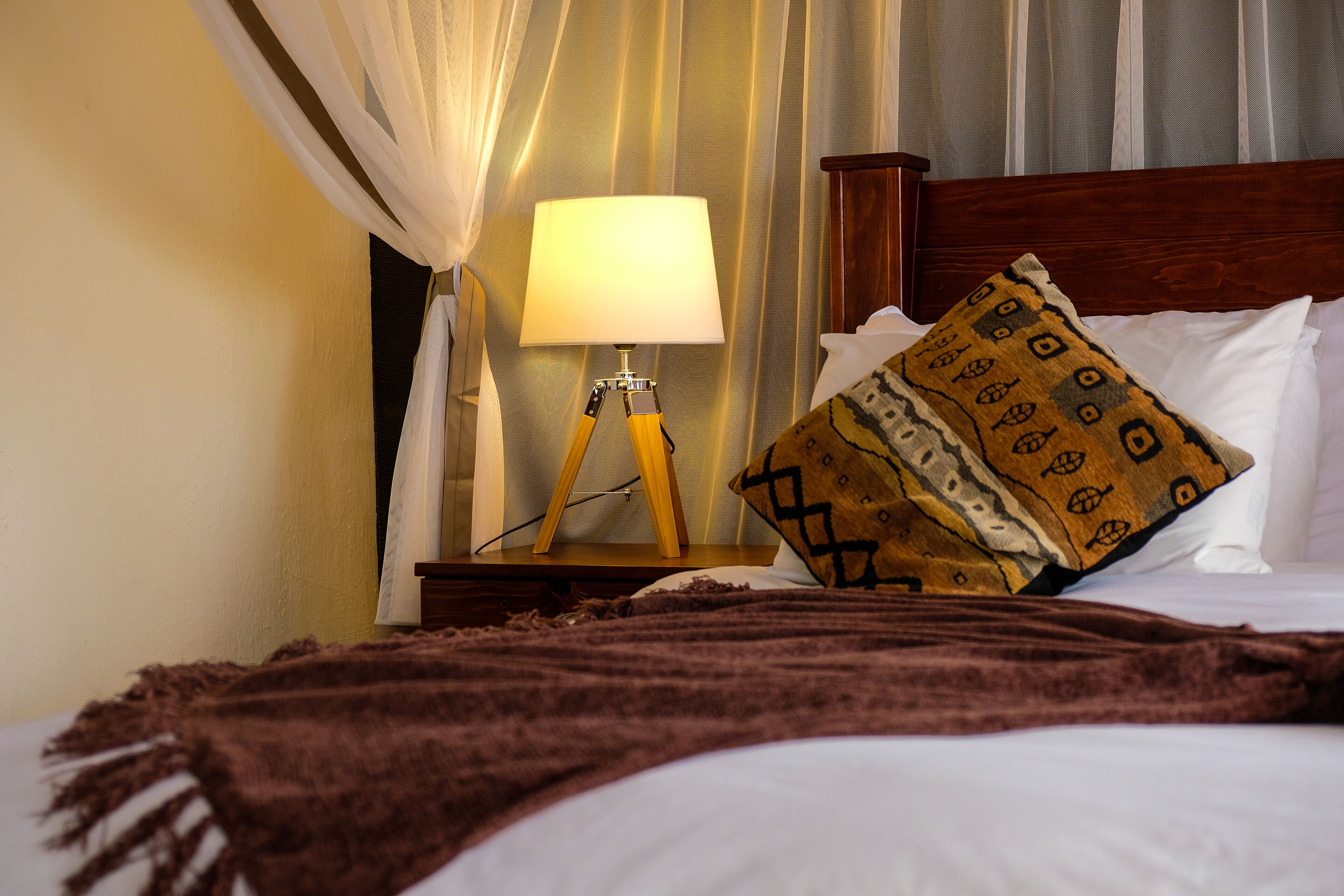 standard room (montobeni) | premium bedding, down duvets, in-room safe, desk