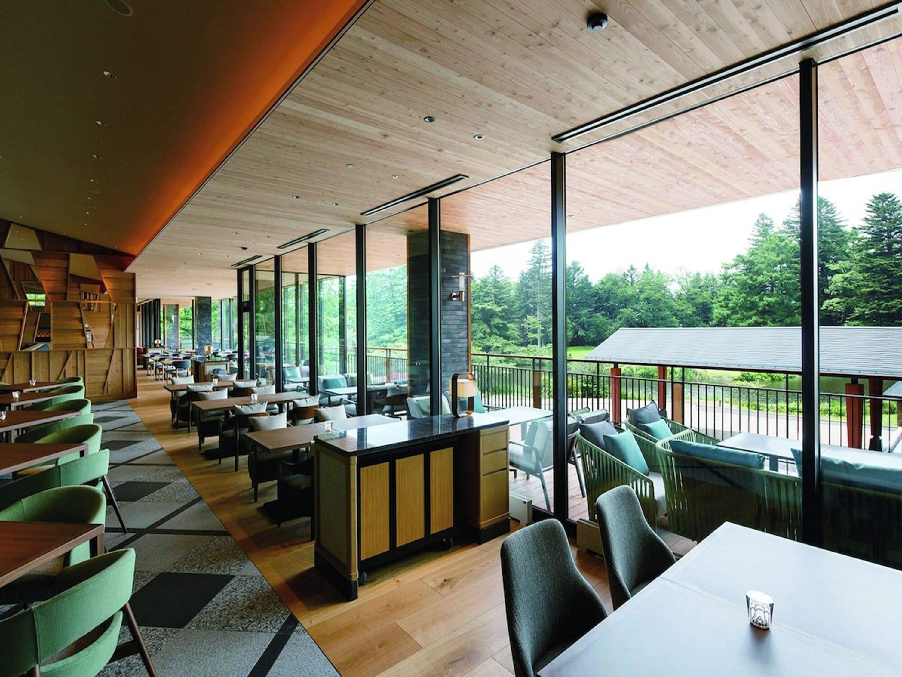 3 か所のレストラン、朝食、ランチ、ディナーに営業 (日本料理 / 和食)