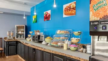 Desayuno continental incluido todos los días