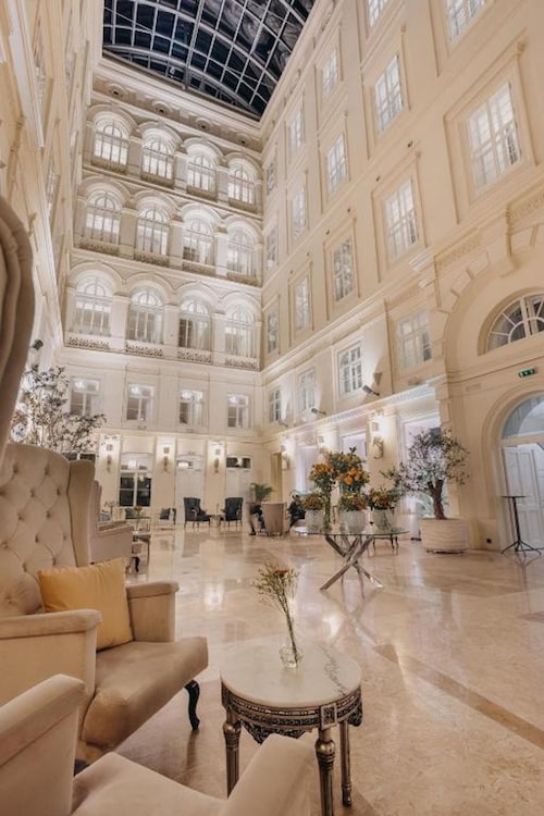 Grand Palace Brno - Small Luxury Hotels of the World (2)