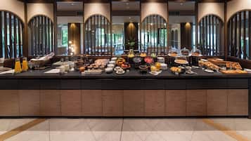 Desayuno bufé gratuito y diario