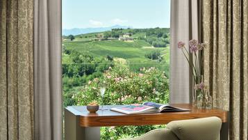 Premium bedding, Select Comfort beds, minibar, in-room safe