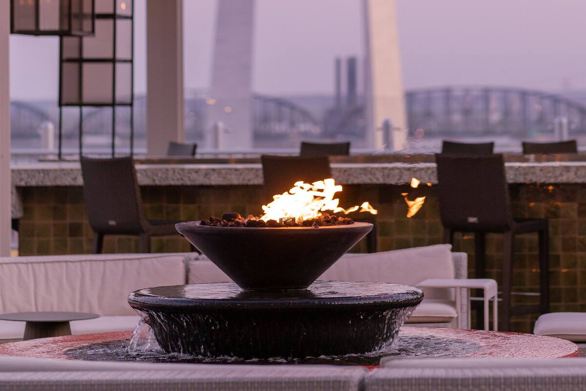 breakfast served, local and international cuisine, al fresco dining