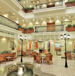 Interior detail - Savoy Suites (Noida)