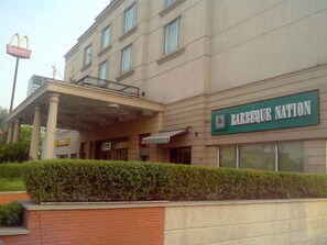 Exterior - Savoy Suites (Noida)