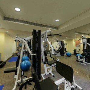 Pool - Savoy Suites (Noida)