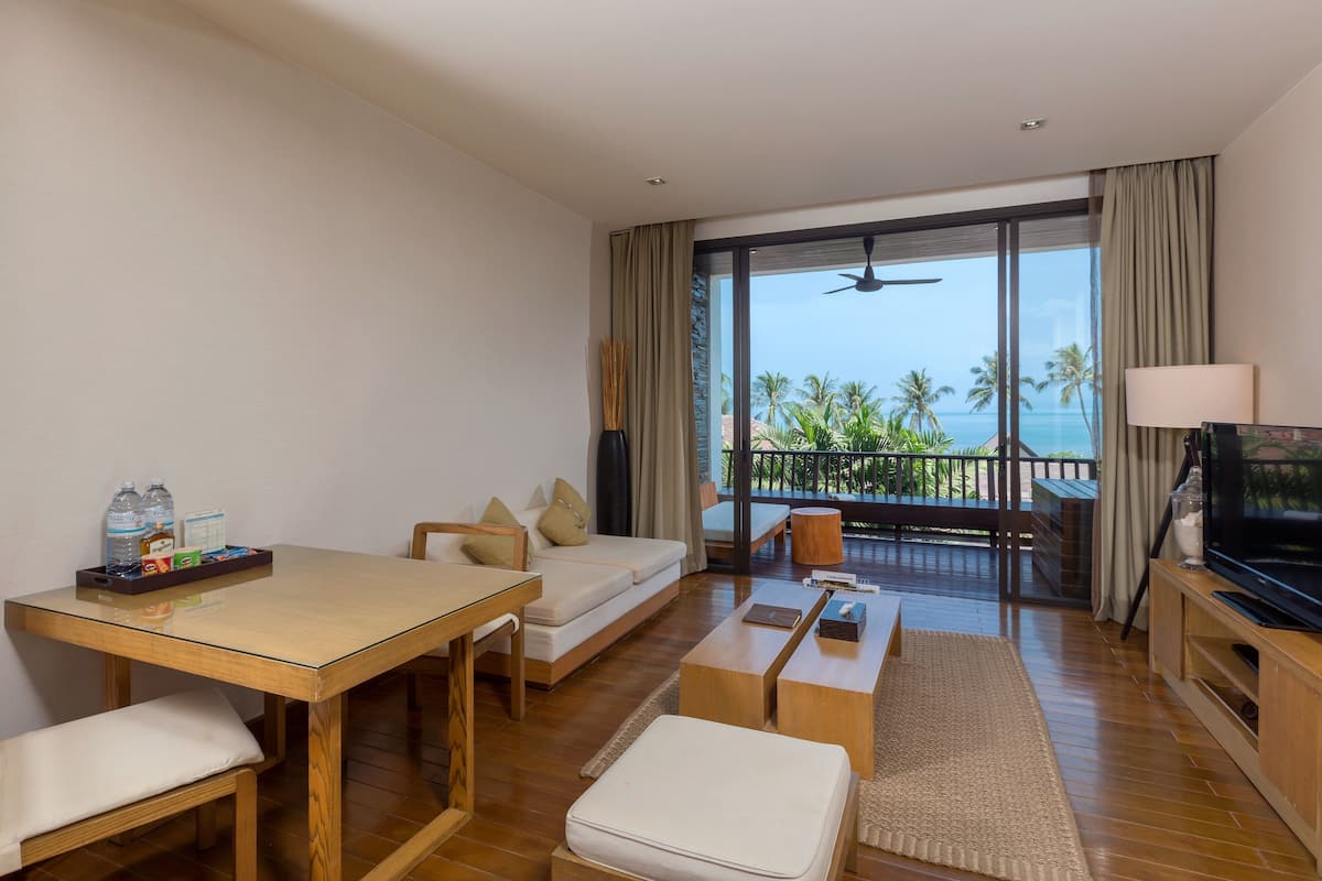 One Bedroom Suite Sea View with Free Minibar | Strand-/Meerblick