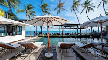 Outdoor pool, sun loungers