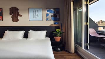 Ropa de cama de alta calidad y camas con pillow-top