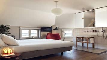 Ropa de cama de alta calidad y camas con pillow-top