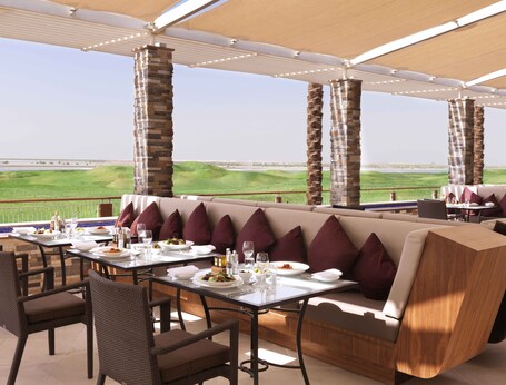 Radisson Blu Hotel, Abu Dhabi Yas Island - Image 11