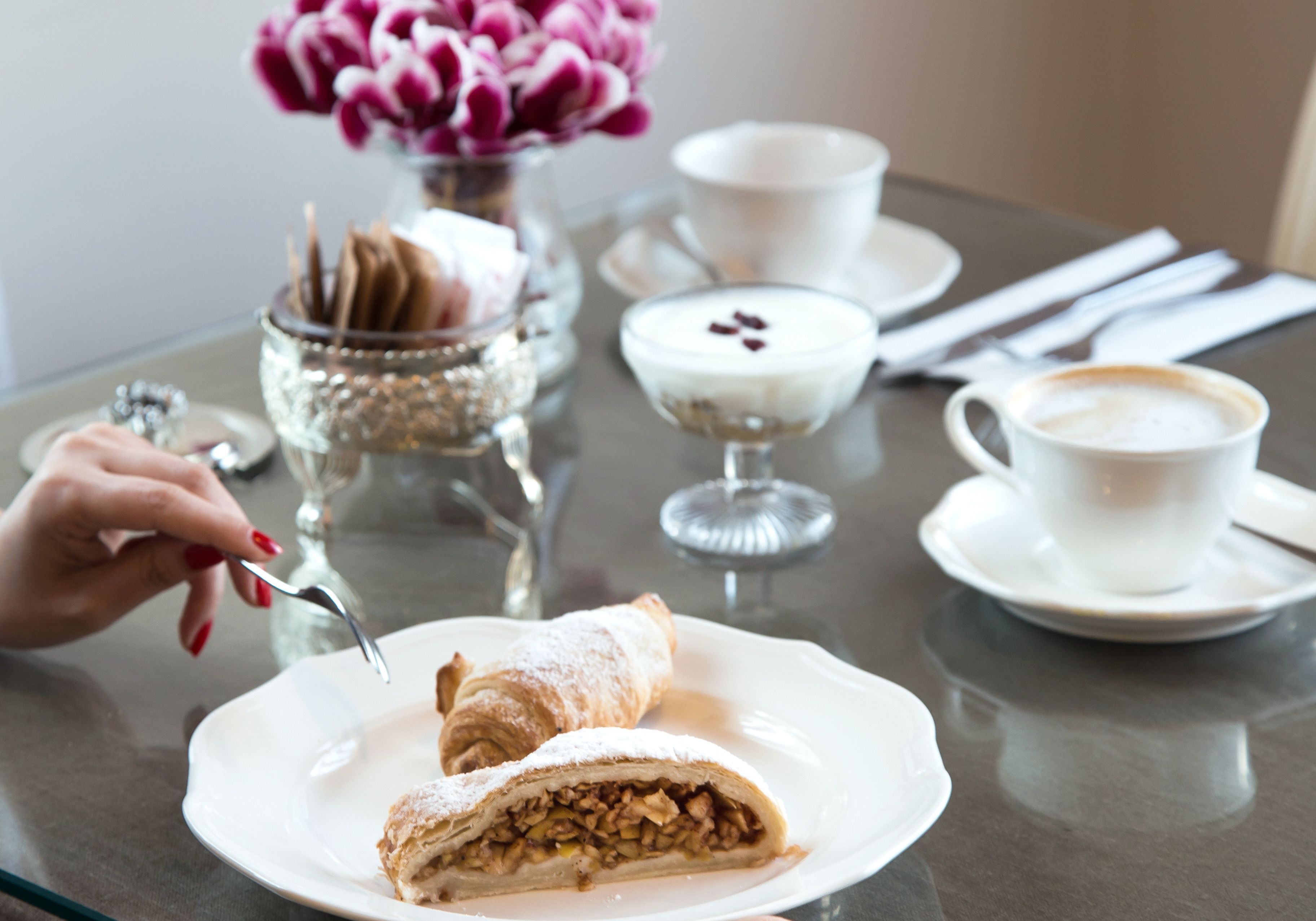 daily buffet breakfast (ils 100 per person)