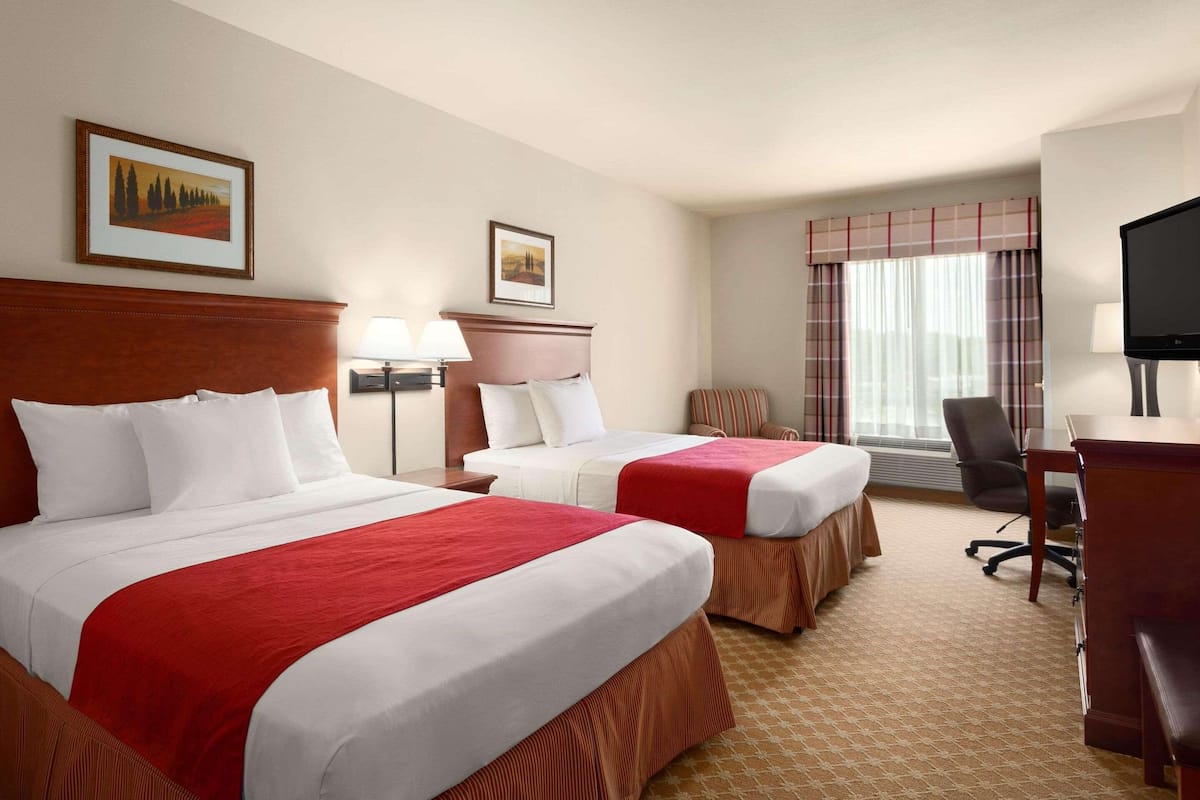 1 bedroom, premium bedding, desk, iron/ironing board