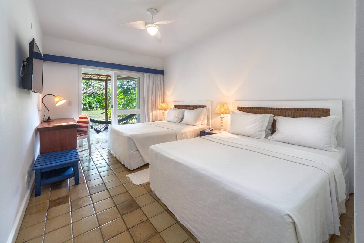 standard family | minibar, in-room safe, desk, free cots/infant beds