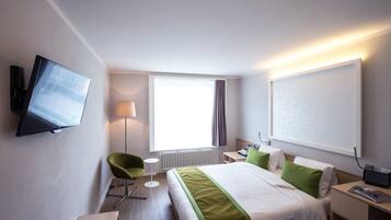 1 bedroom, hypo-allergenic bedding, in-room safe, individually decorated