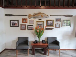 Sala de estar en el lobby