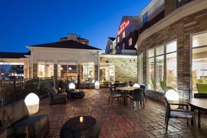 Terrace/patio - Hilton Garden Inn Cincinnati/Mason (Mason)