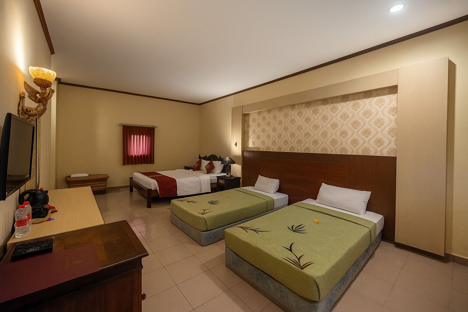 ห้องดีลักซ์ทริปเปิล | มินิบาร์, ตู้นิรภัยในห้องพัก, โต๊ะทำงาน, Wi-Fi ฟรี