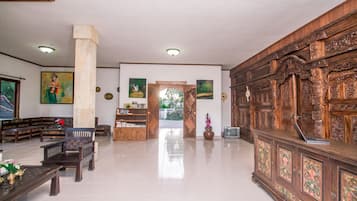 Khu sảnh