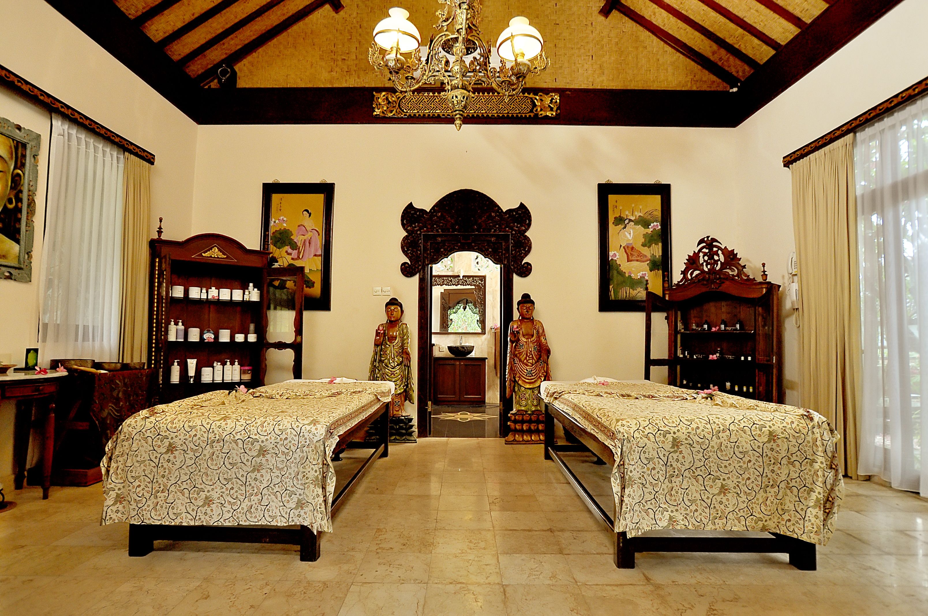 couples treatment room(s), body treatments, aromatherapy
