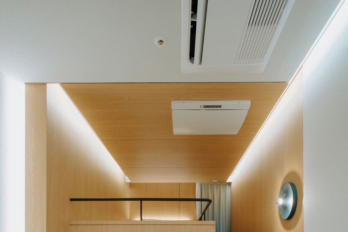 A-2 | Premium bedding, in-room safe, blackout curtains, soundproofing