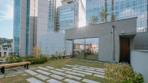Terrace/patio - HOTEL DRIP&DROP Myeongdong Central (Seoul)