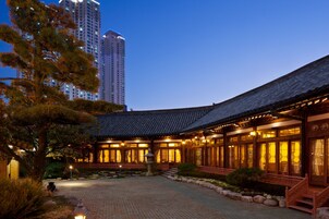 3 개의 레스토랑, 아침 식사, 점심 식사, 저녁 식사 제공(이탈리아 요리)