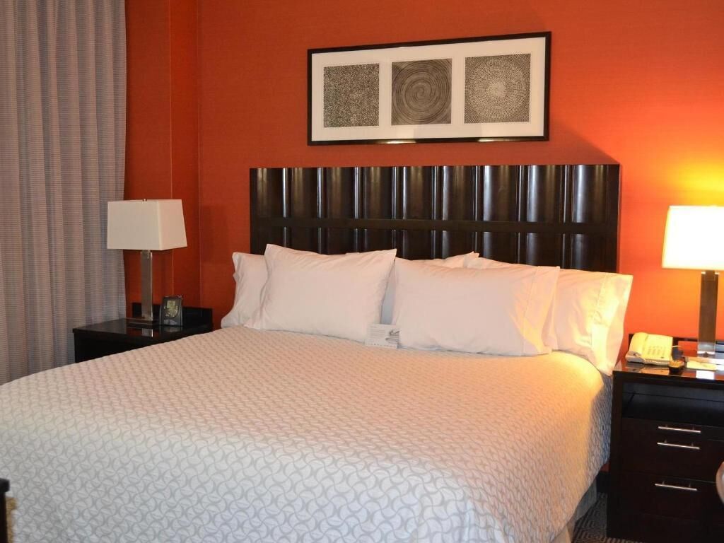 1 bedroom, down duvets, Select Comfort beds, in-room safe