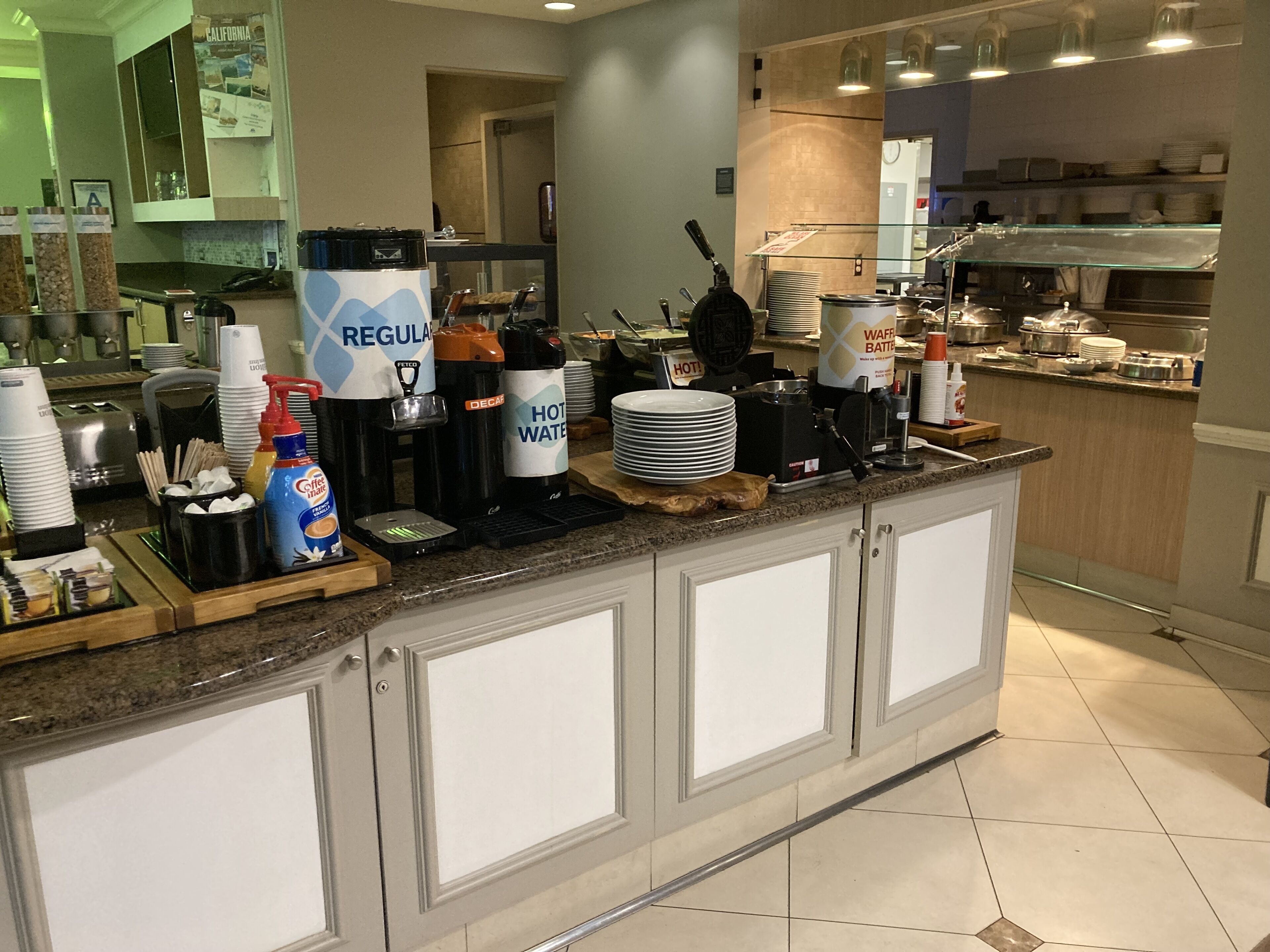 breakfast and dinner served, american cuisine