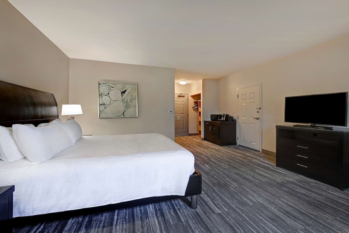 Premium bedding, desk, blackout curtains, iron/ironing board