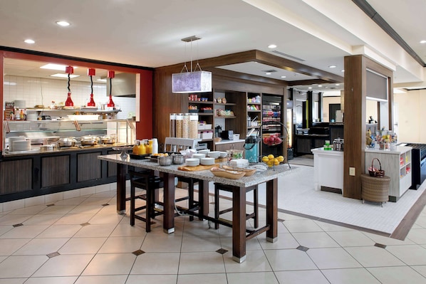 Daily cooked-to-order breakfast for a fee