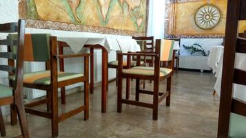 Daily buffet breakfast for a fee