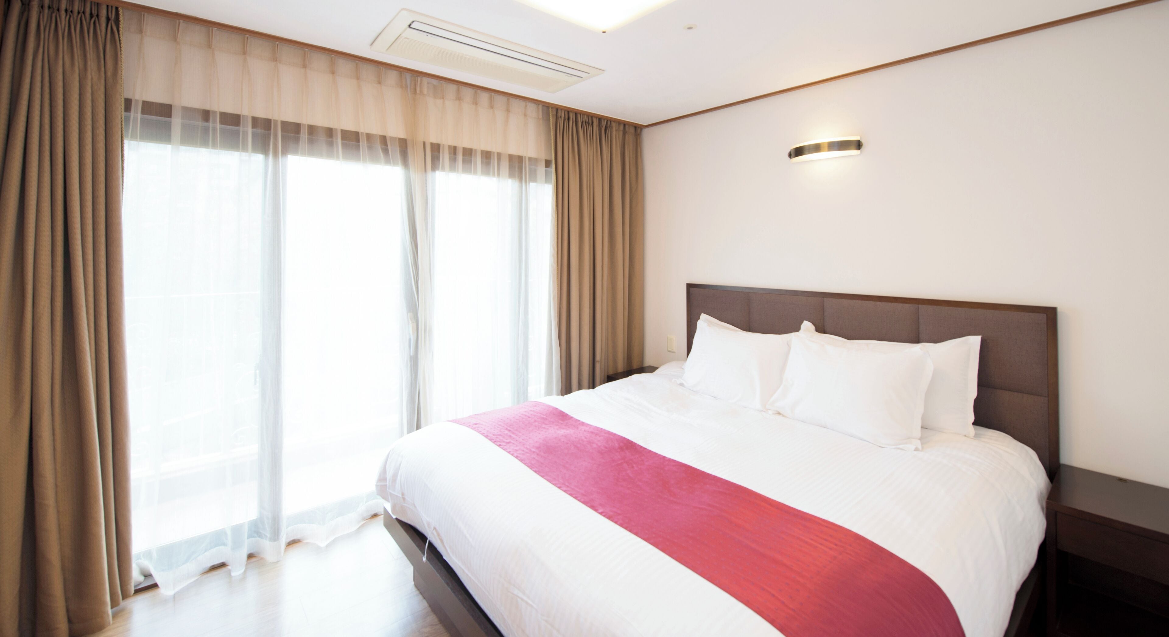 Coffres-forts dans les chambres, décoration personnalisée