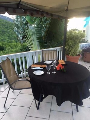 2 ristoranti, aperti a colazione, a pranzo e a cena, cucina americana