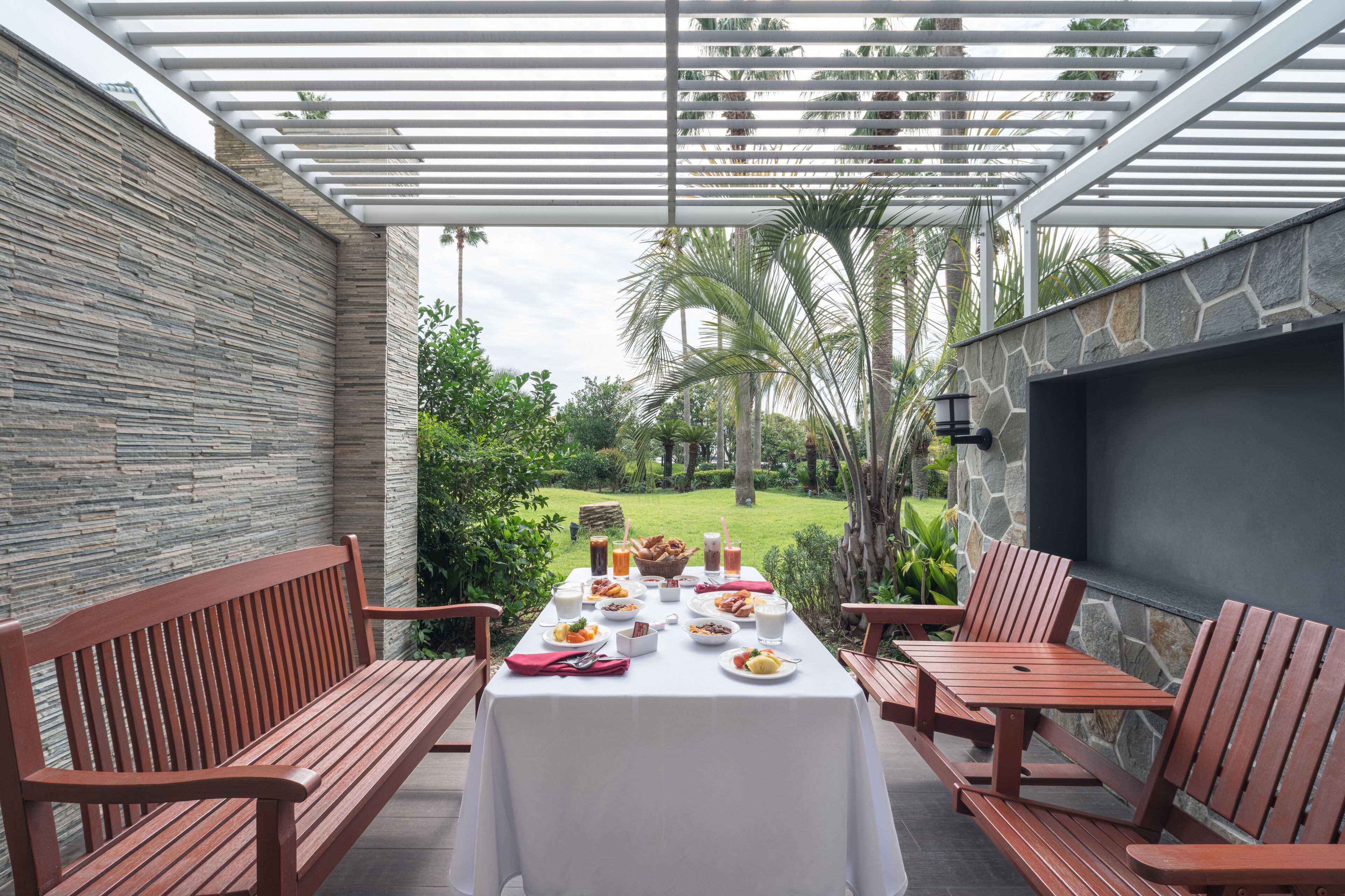 1 bedroom, down duvets, in-room safe, individually decorated