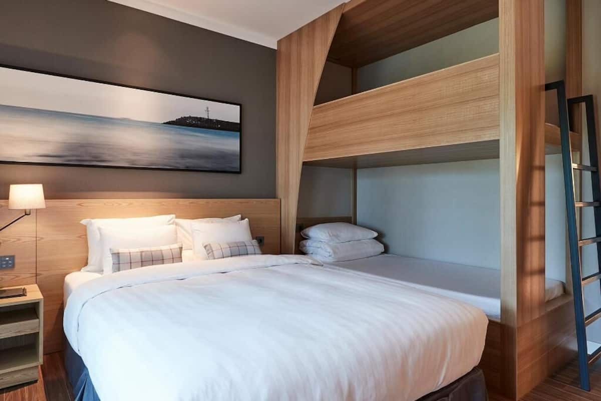 Down duvets, in-room safe, individually decorated, blackout curtains