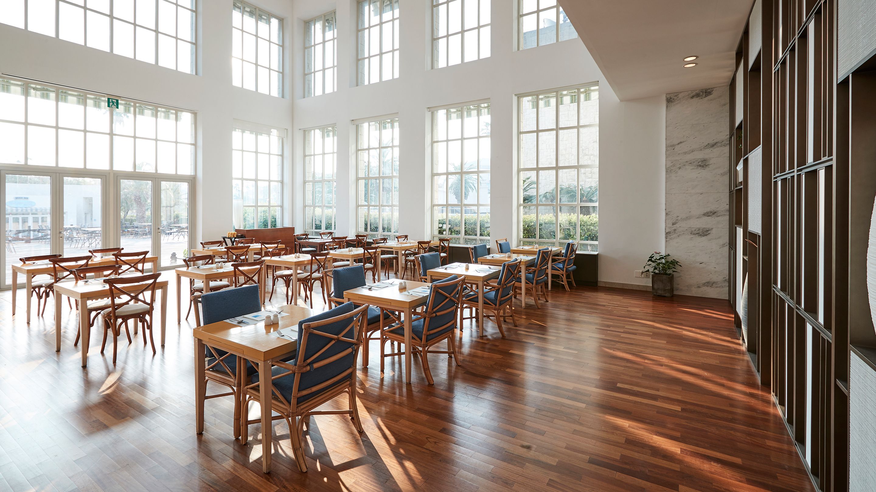 breakfast, lunch, dinner served; italian cuisine