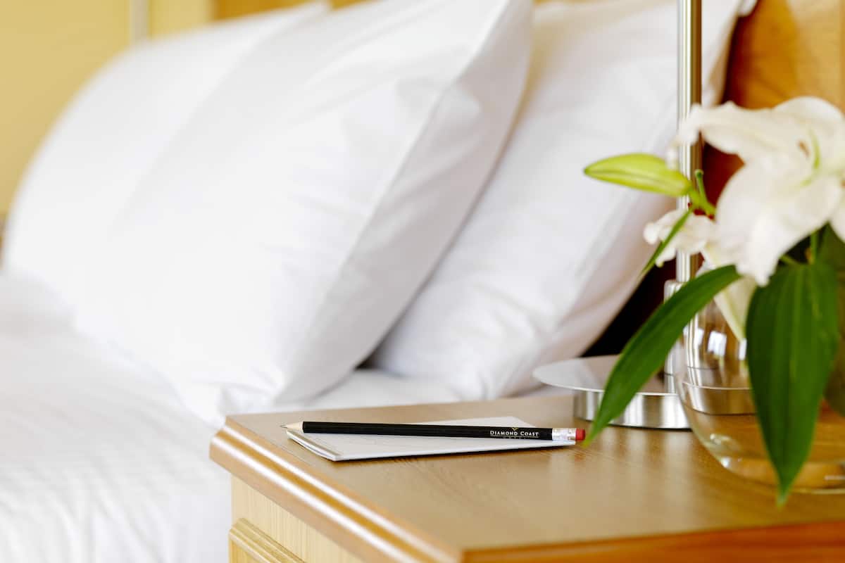 1 bedroom, premium bedding, in-room safe, desk