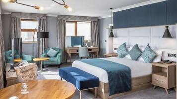 1 bedroom, premium bedding, in-room safe, desk