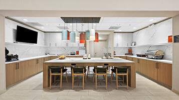 Petit déjeuner buffet compris tous les jours