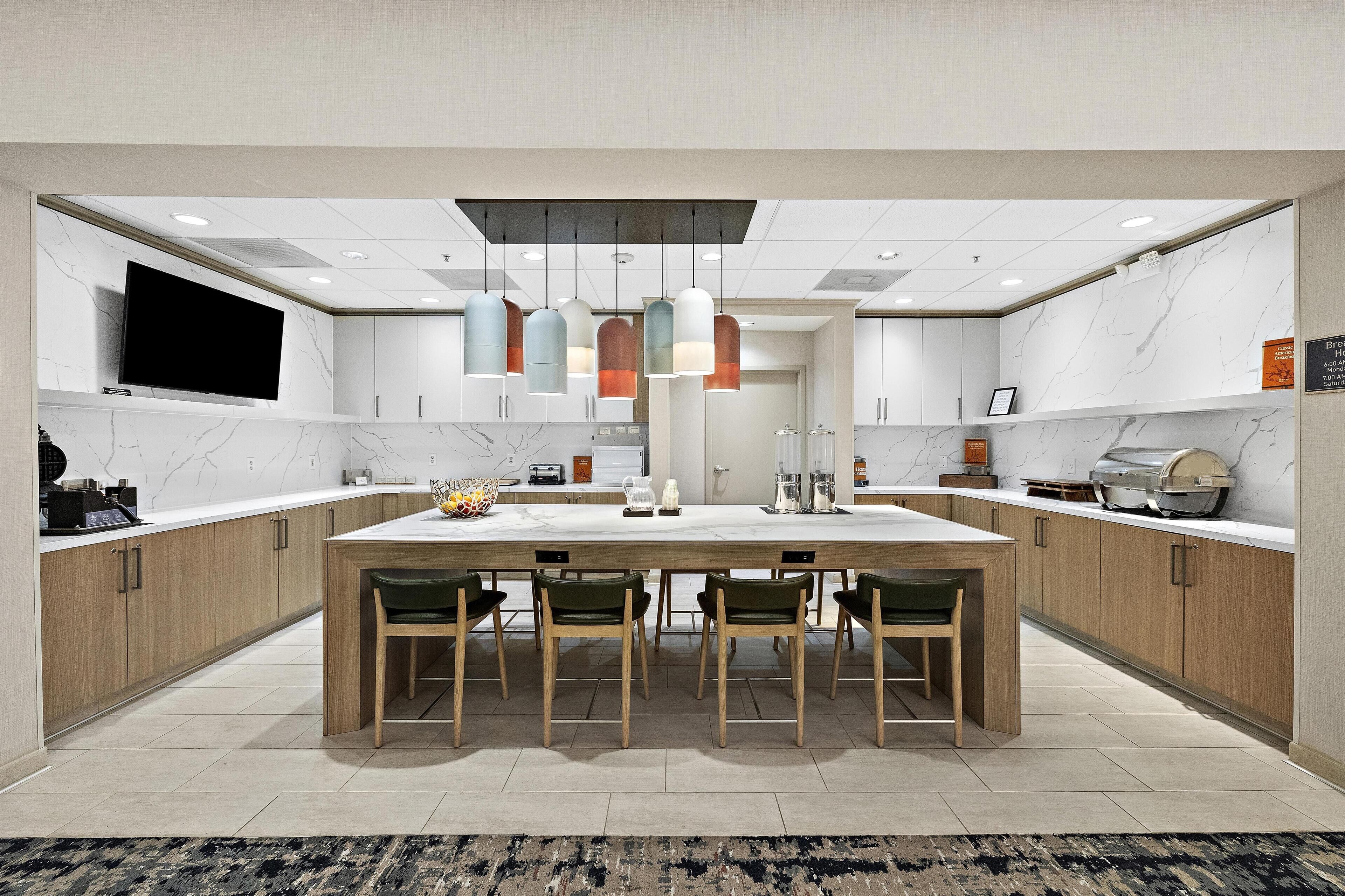 Free daily buffet breakfast