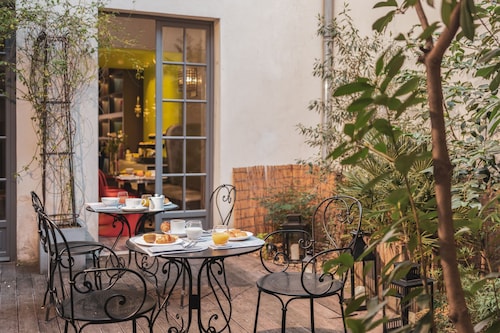 Hotel Le Petit Paris