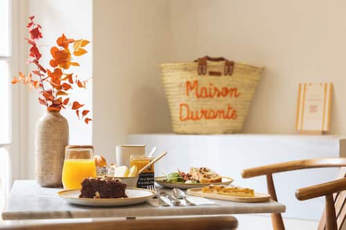 Petit déjeuner continental servi tous les jours en supplément