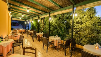 Dinner served, Mediterranean cuisine