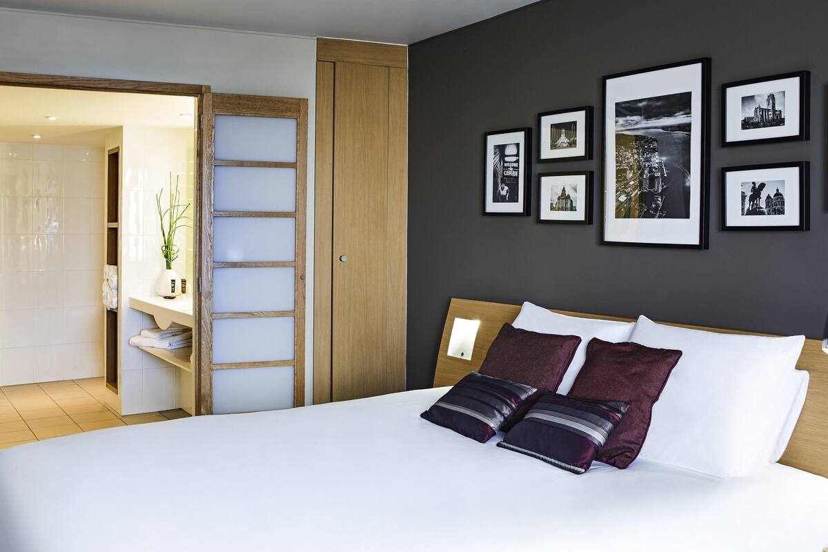 1 bedroom, minibar, in-room safe, desk