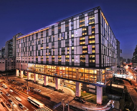 Exterior. Grand Central Hotel Shanghai